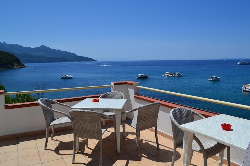 Hotel Scoglio Bianco ปอร์โตแฟร์ราโย ภายนอก รูปภาพ